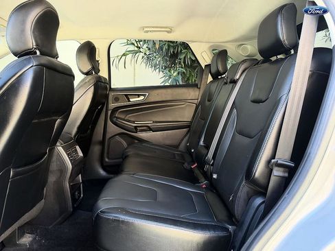 Used 2017 Ford Edge Titanium image 15