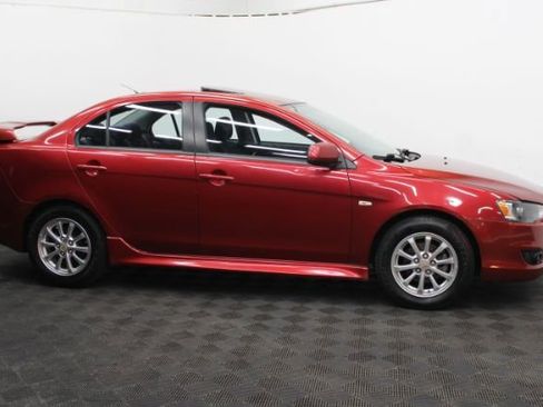 Used 2014 Mitsubishi Lancer ES image 3