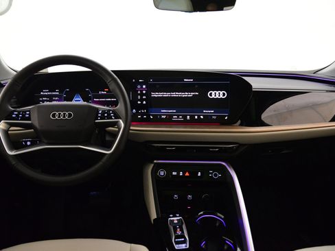 Used 2025 Audi Q5 Premium Plus image 15