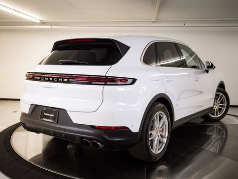 Used 2024 Porsche Cayenne S AWD/4WD image 7