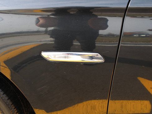 Used 2011 BMW 535i Sedan image 30