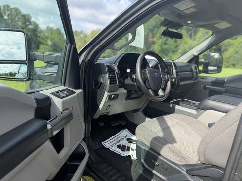 Used 2020 Ford F250 XLT w/ XLT Value Package AWD/4WD image 11