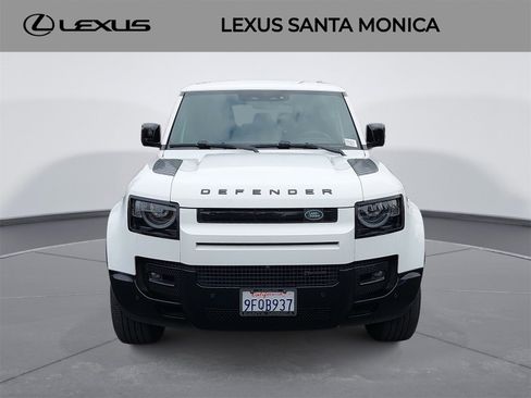 Used 2023 Land Rover Defender 110 X-Dynamic SE image 2
