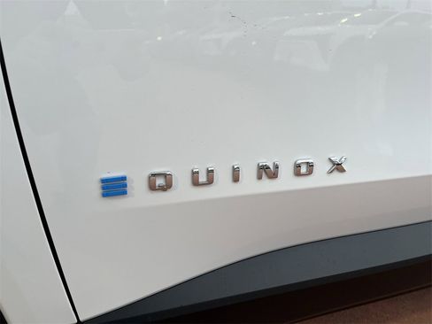 New 2026 Chevrolet Equinox EV LT image 30