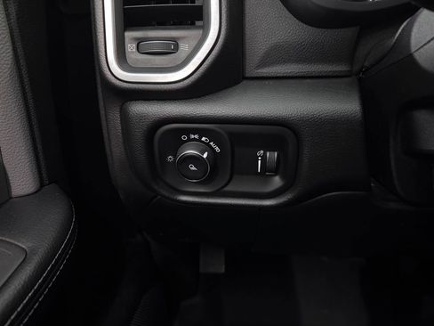 Used 2022 RAM 2500 Big Horn image 22