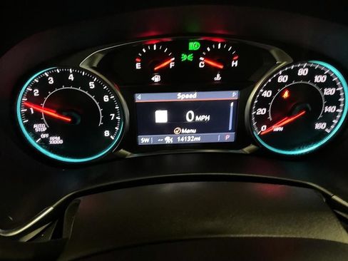 Used 2024 Chevrolet Equinox Premier FWD image 6