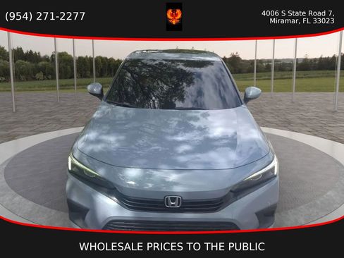 Used 2024 Honda Civic EX image 2