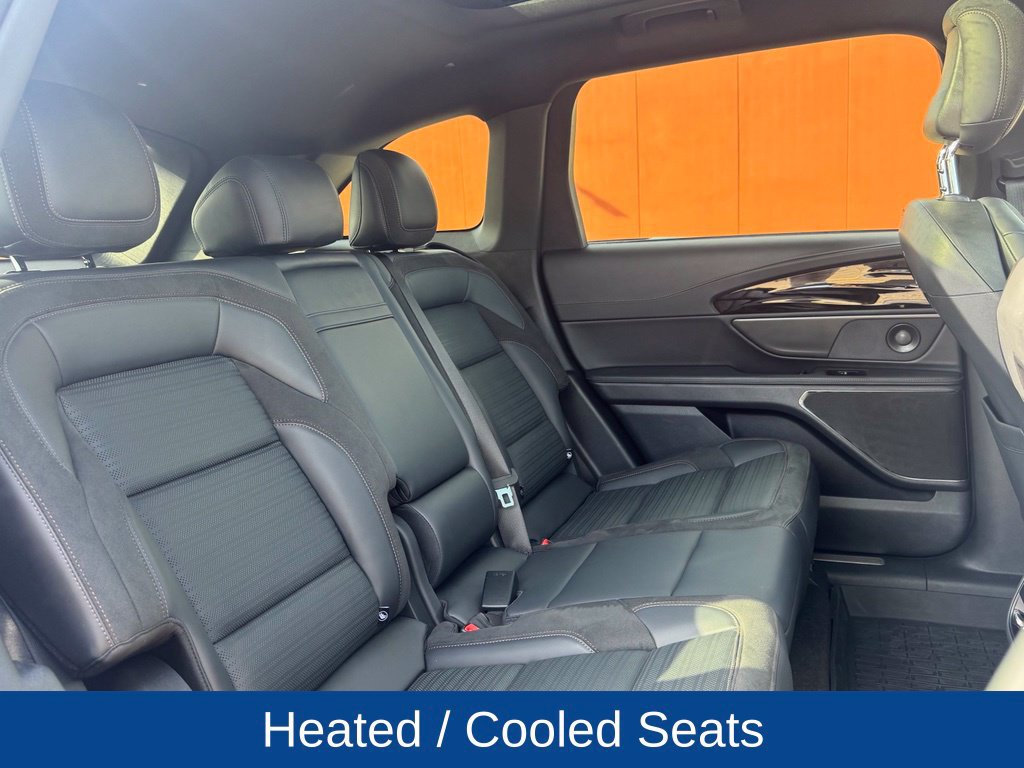 Used 2025 Lincoln Nautilus Reserve w/ Jet Appearance Package AWD/4WD image 30