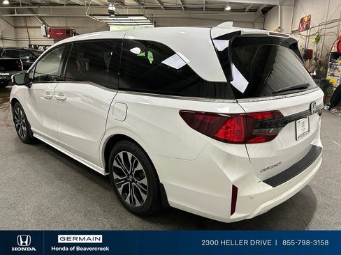 Certified 2025 Honda Odyssey Elite image 6
