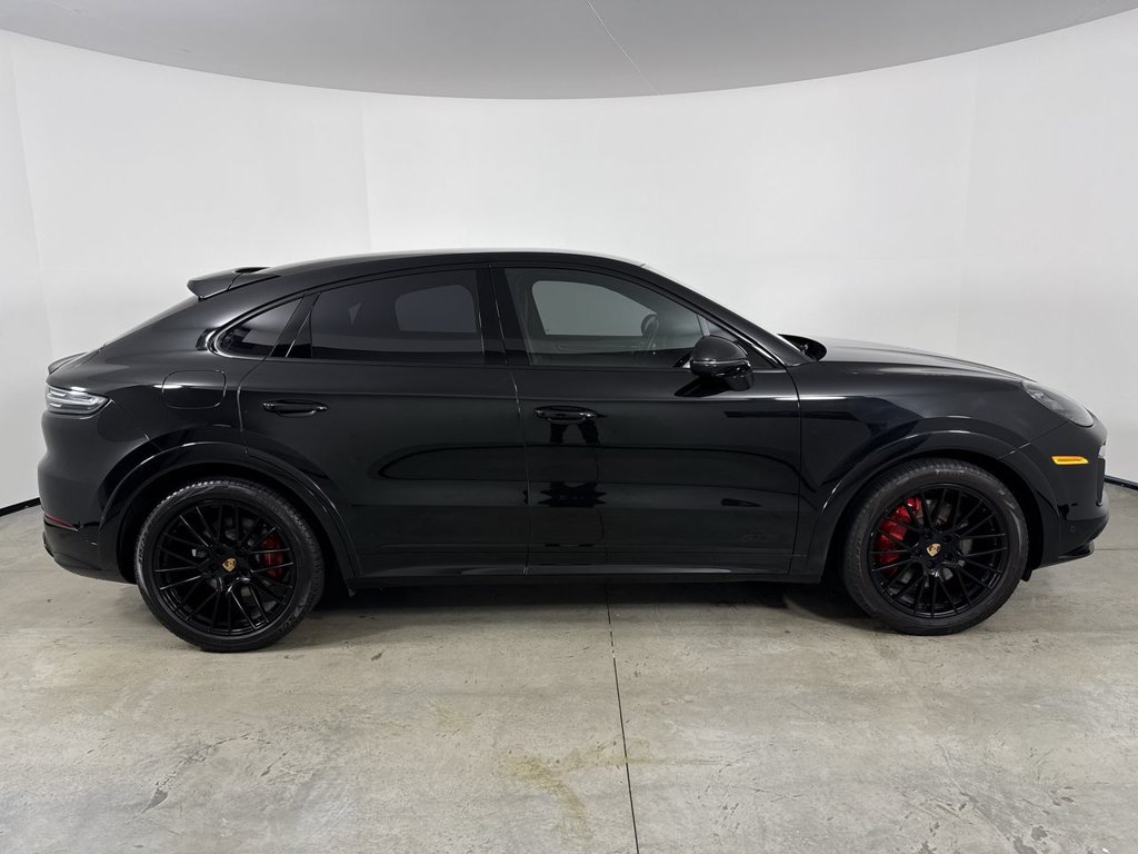 Certified 2023 Porsche Cayenne GTS AWD/4WD image 8