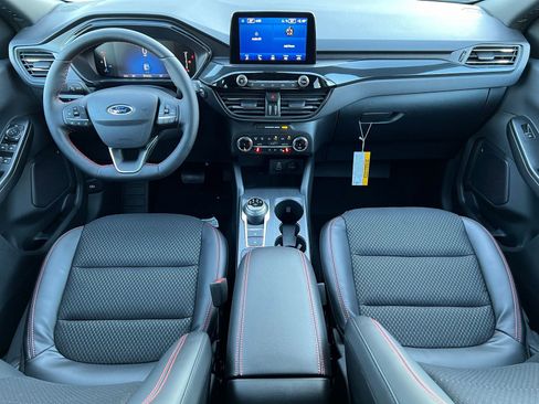 Used 2025 Ford Escape ST-Line Select image 17