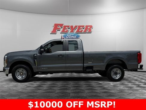 New 2025 Ford F350 XL w/ XL Chrome Package image 4