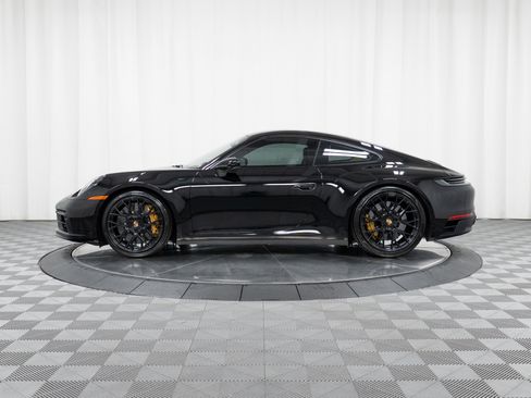 Used 2023 Porsche 911 Carrera GTS RWD image 2