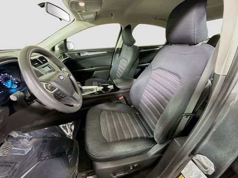 Used 2016 Ford Fusion SE image 21