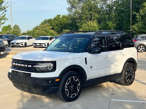 Used 2024 Ford Bronco Sport Outer Banks w/ Tech Package AWD/4WD image 5