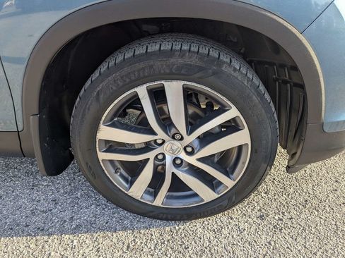 Used 2016 Honda Pilot Touring image 11
