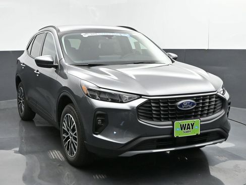 New 2024 Ford Escape SE FWD image 9