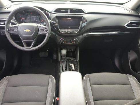 Used 2021 Chevrolet TrailBlazer LT w/ Convenience Package image 19
