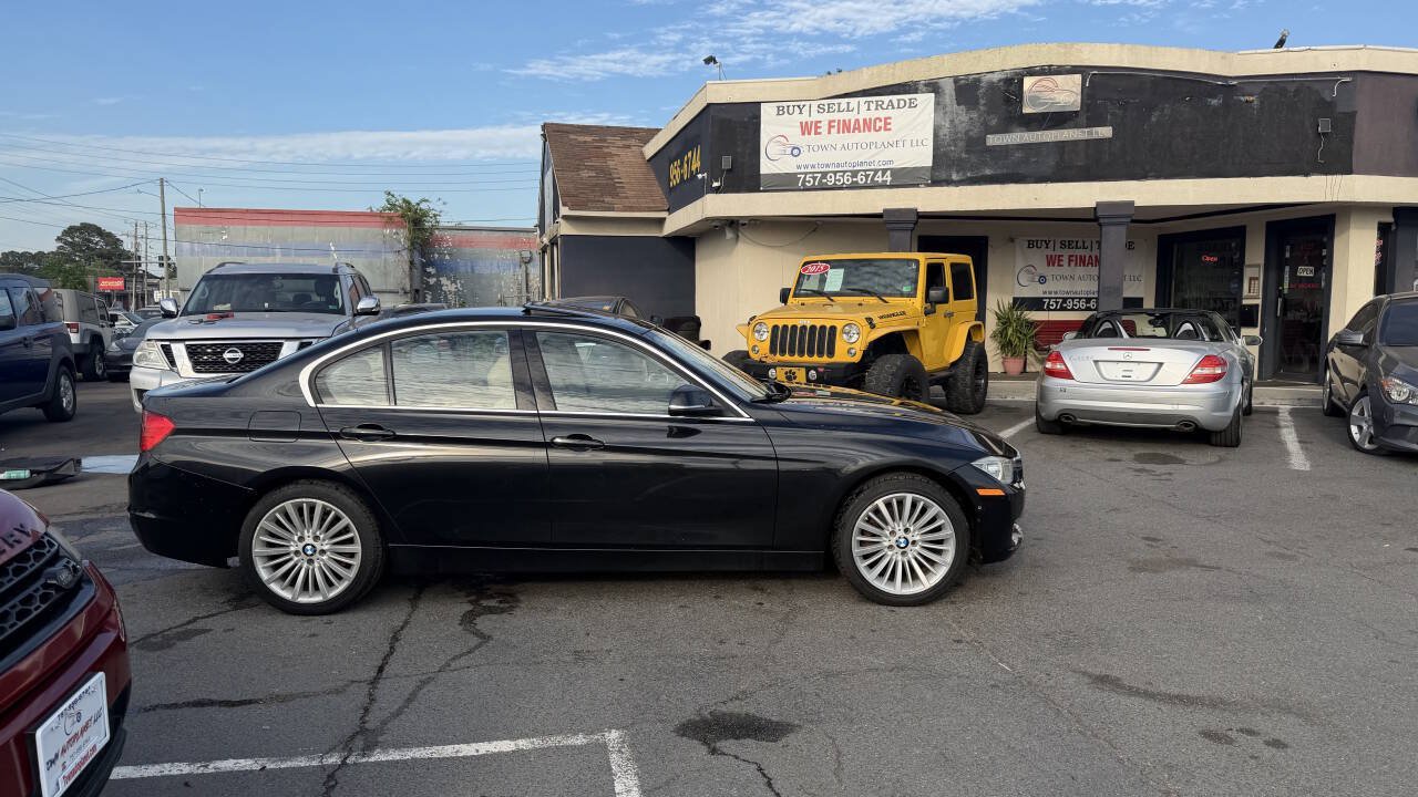 Used 2013 BMW 328i xDrive Sedan AWD/4WD image 11