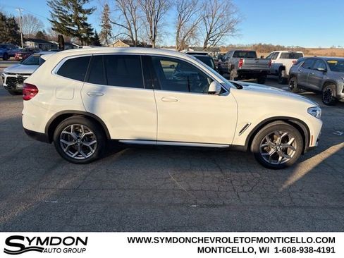 Used 2021 BMW X3 xDrive30i w/ Premium Package image 3