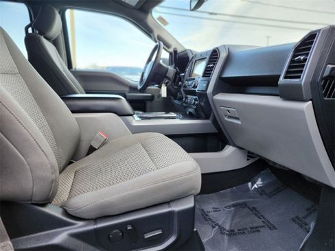 Used 2019 Ford F150 XLT w/ Equipment Group 302A Luxury image 9