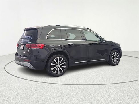 Used 2020 Mercedes-Benz GLB 250 4MATIC image 8
