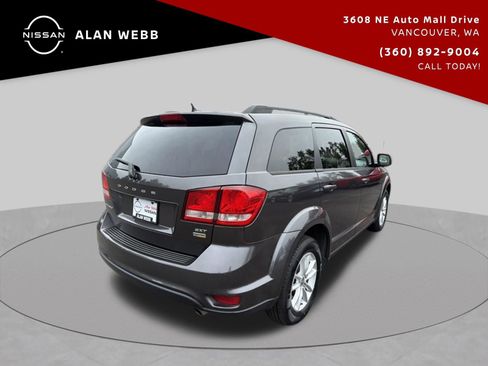 Used 2015 Dodge Journey SXT w/ Flexible Seating Group FWD image 3