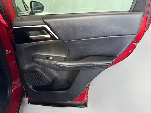 Used 2023 Mitsubishi Outlander SE Black Edition image 28