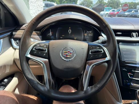 Used 2014 Cadillac XTS Premium FWD image 29