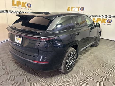 Used 2025 Jeep Wagoneer S Limited AWD/4WD image 5