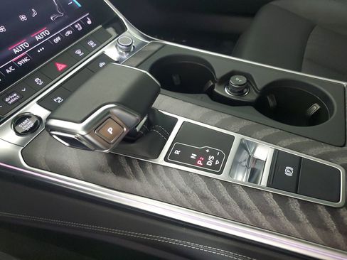 Used 2025 Audi A6 Premium Plus image 17