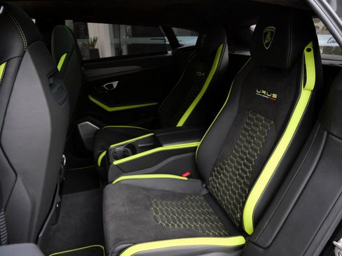 Used 2022 Lamborghini Urus image 6