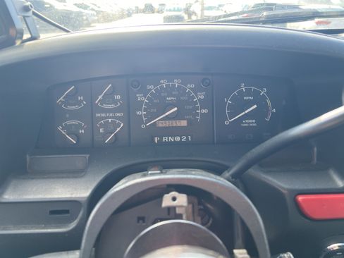 Used 1995 Ford F250 XL image 2