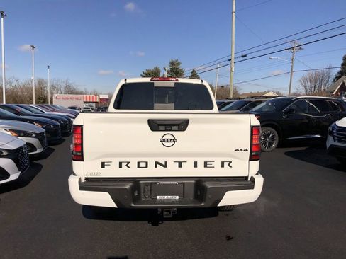 New 2026 Nissan Frontier SV w/ SV Convenience Package AWD/4WD image 18