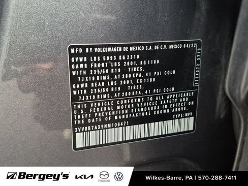 Certified 2022 Volkswagen Tiguan SE R-Line AWD/4WD image 29