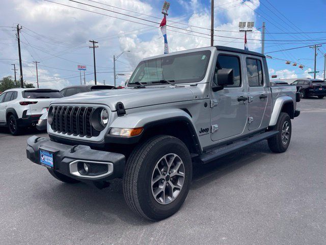 Used 2024 Jeep Gladiator Sport AWD/4WD image 3