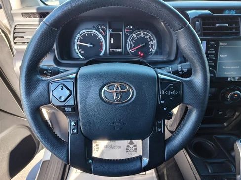 Used 2022 Toyota 4Runner TRD Off-Road image 15