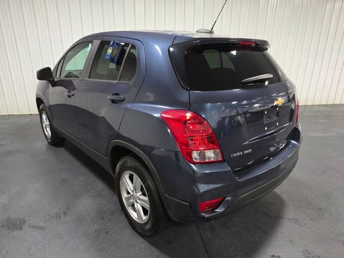 Used 2019 Chevrolet Trax LS w/ Tint and Cruise Package AWD/4WD image 3