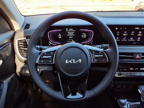 New 2026 Kia Seltos S FWD image 7