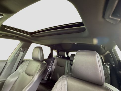 Used 2024 Lexus RX 350 Premium w/ Convenience Package FWD image 24