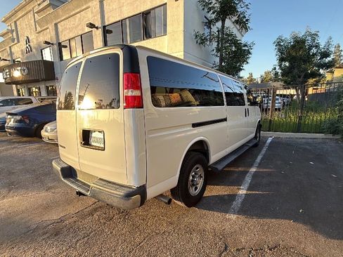 Used 2020 Chevrolet Express 3500 LT w/ LT Preferred Equipment Group image 3