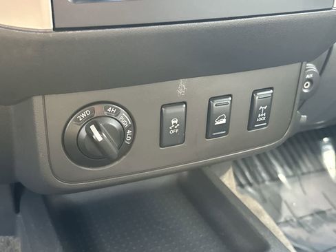 Used 2012 Nissan Xterra PRO-4X w/ Pro-4x Leather Pkg image 22