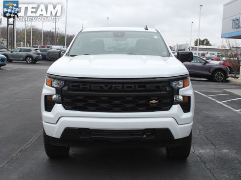 Used 2024 Chevrolet Silverado 1500 Custom image 9