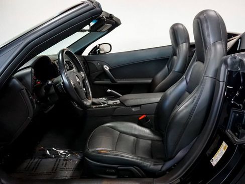 Used 2011 Chevrolet Corvette Grand Sport w/ Preferred Equipment Group image 11