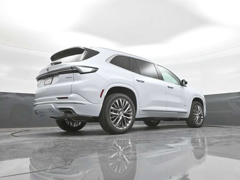 New 2026 Buick Enclave Avenir w/ Super Cruise Package AWD/4WD image 47