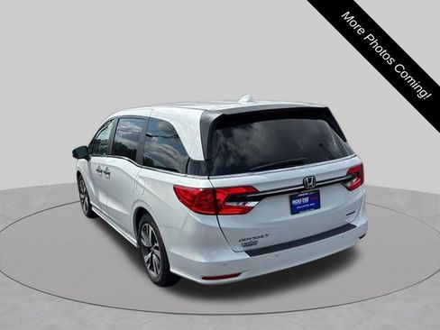 Used 2022 Honda Odyssey Touring image 3