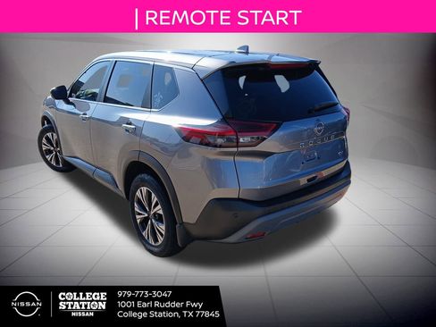 Certified 2023 Nissan Rogue SV image 4