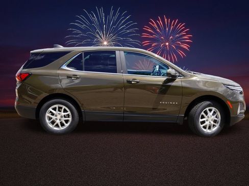 Certified 2023 Chevrolet Equinox LT AWD/4WD image 3
