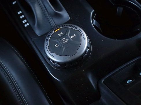 Used 2025 Ford Bronco Outer Banks image 23