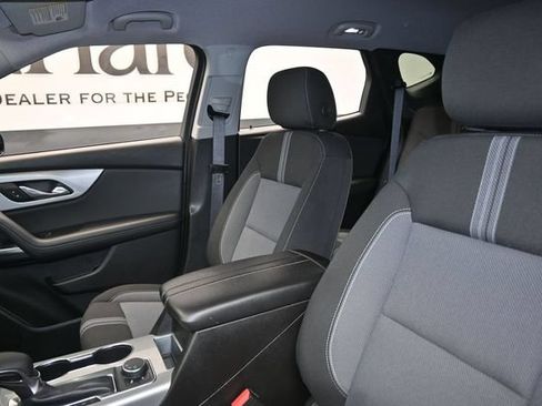Used 2024 Chevrolet Blazer LT w/ Convenience Package FWD image 16